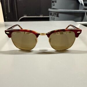 Ray-Ban Tortoise Shell Club master